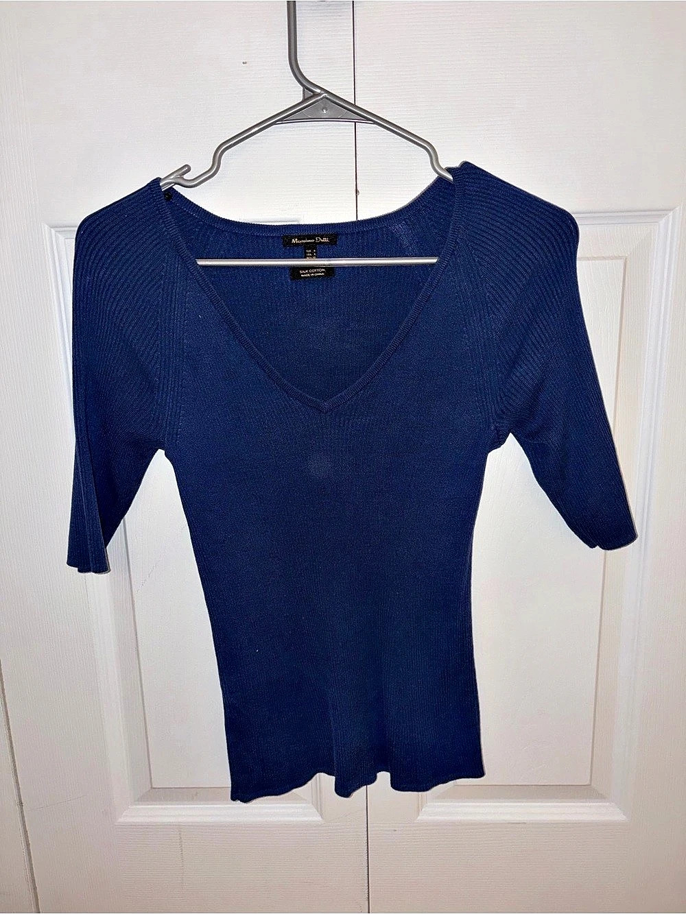 Mossimo Dutti - haut/tricot fin col V en soie et coton taille S